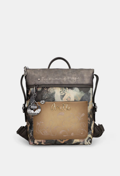 Braun mit Muster