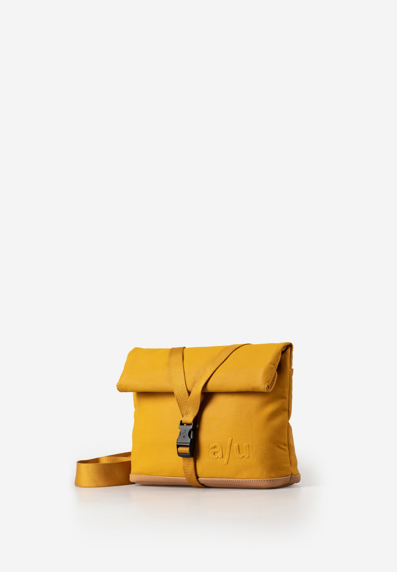 Aunts & Uncles Yao Überschlagtasche