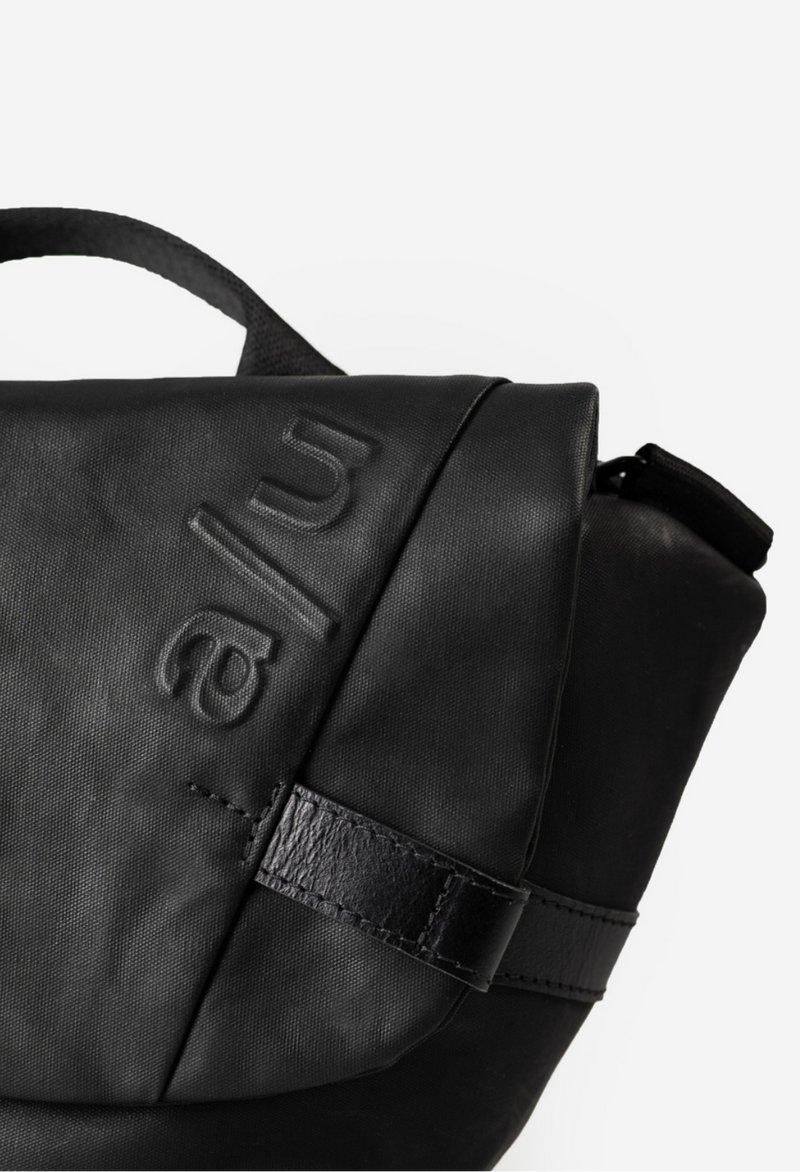 Aunts & Uncles Kazo Überschlagtasche