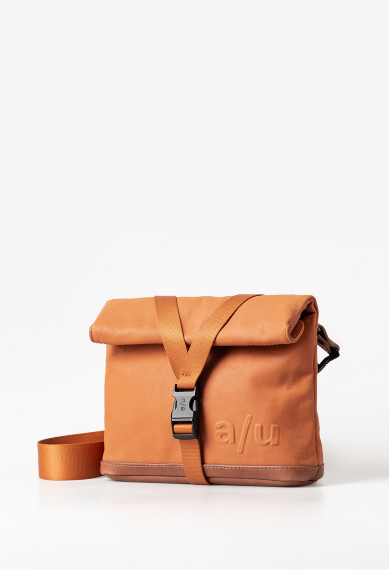 Aunts & Uncles Tsu Gürteltasche