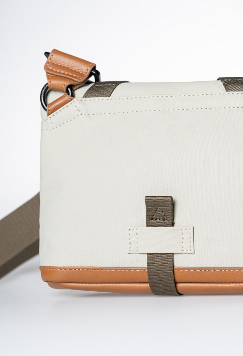 Aunts & Uncles Tsu Gürteltasche
