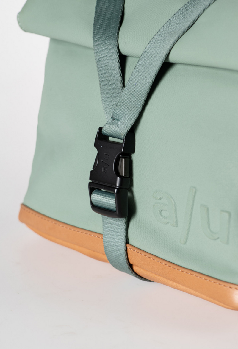 Aunts & Uncles Tsu Gürteltasche