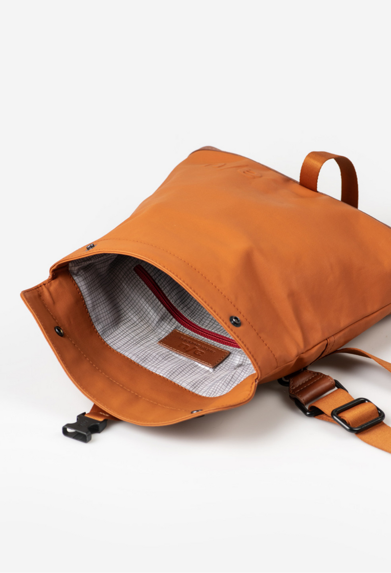 Aunts & Uncles Yao Überschlagtasche