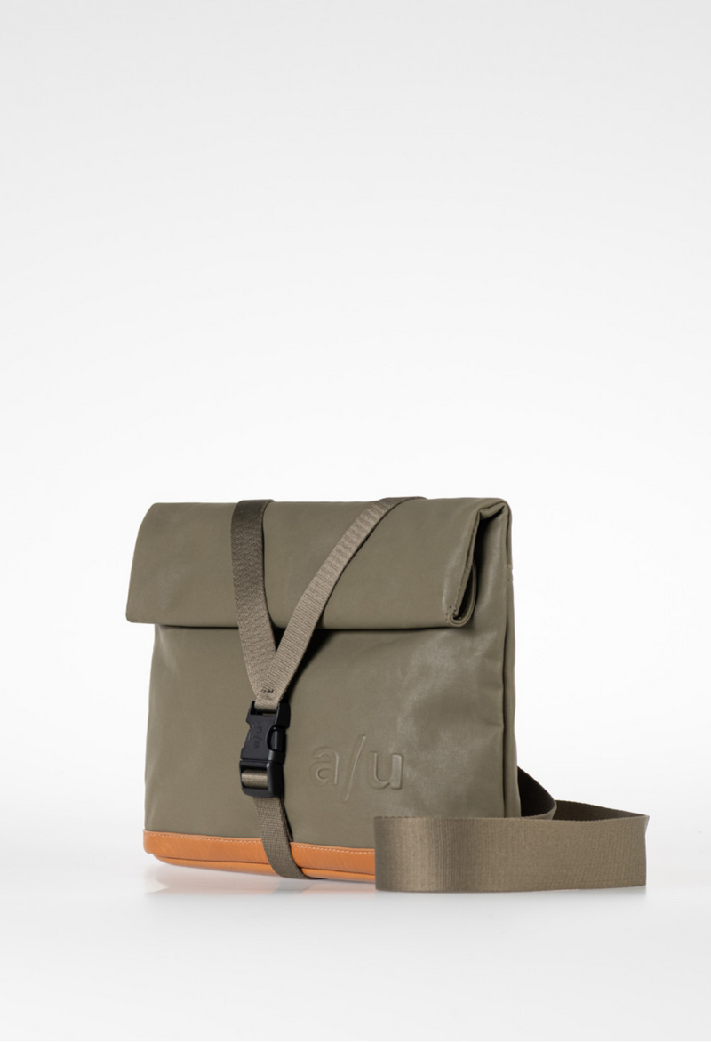 Aunts & Uncles Yao Überschlagtasche