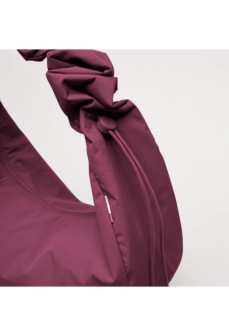 Got Bag Moon Bag Ruffle Monochrome