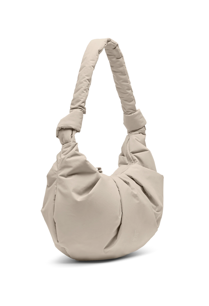 Got Bag Pleat Moon Bag Monochrome