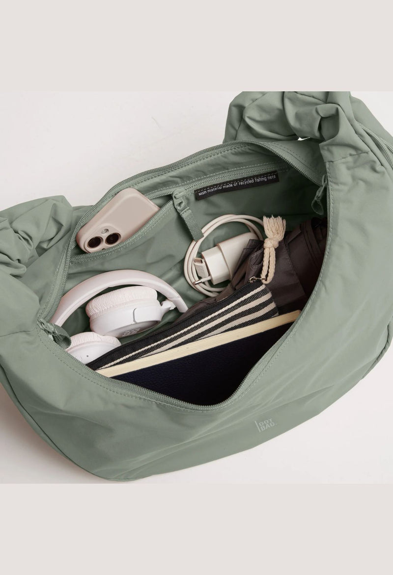 Got Bag Moon Bag Ruffle Monochrome