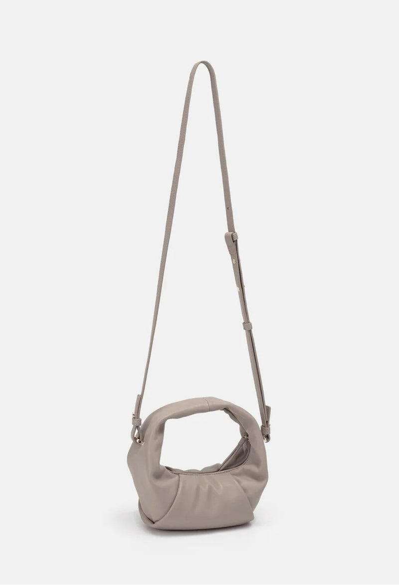 Les Visionnaires Greta Mini Essential Silky Riemenhandtasche