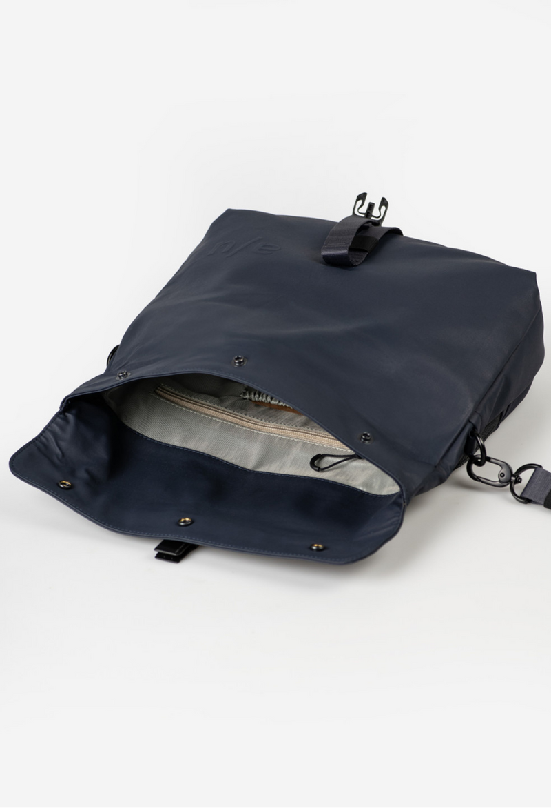 Aunts & Uncles Takahashi RE Überschlagtasche
