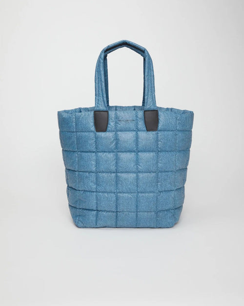 blau mit Muster