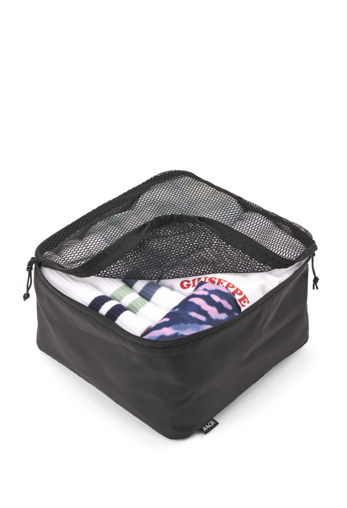 Ripstone Black / M