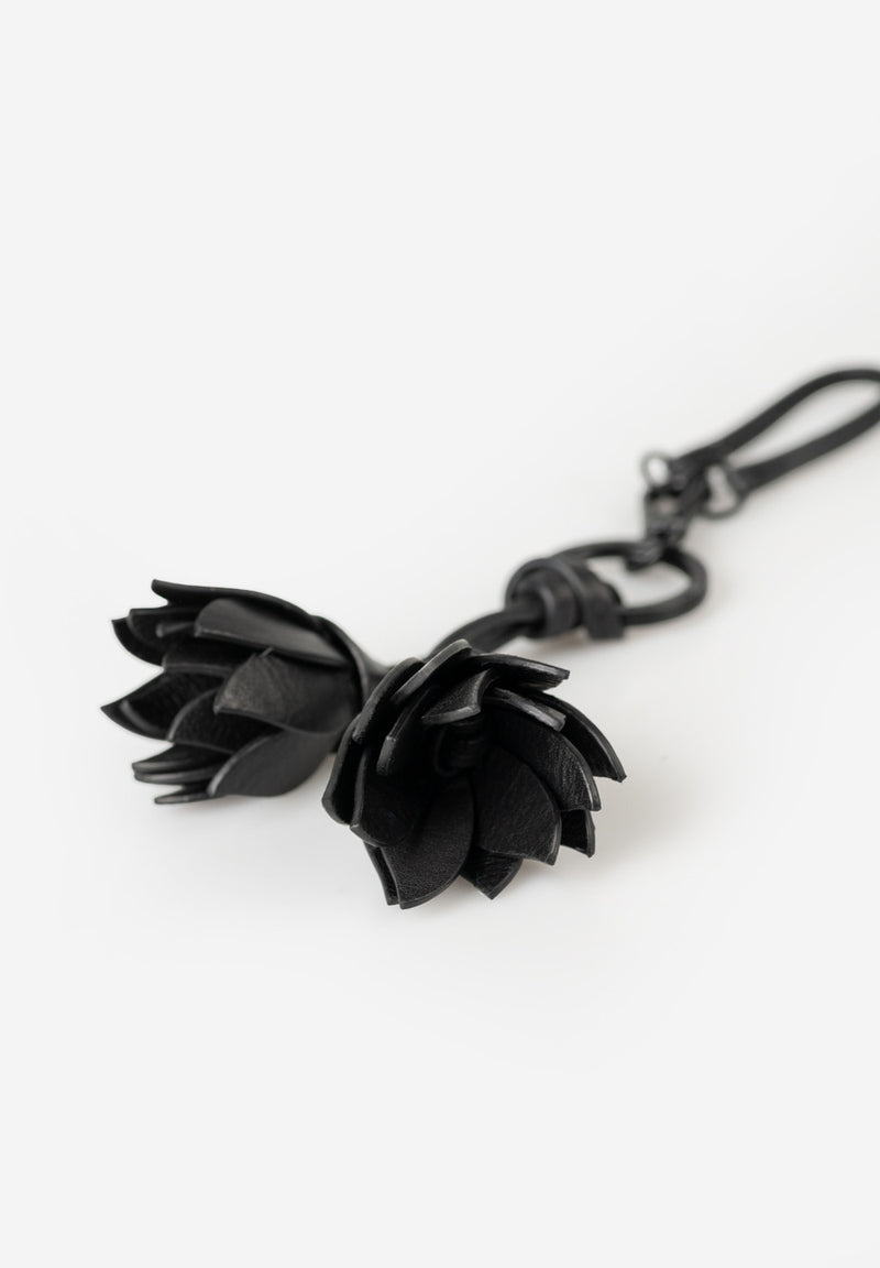 Aunts & Uncles Crocus Charm Anhänger