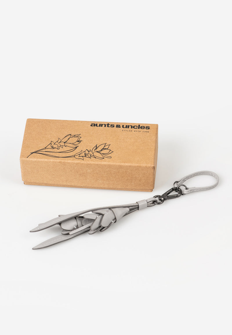 Aunts & Uncles Tulip Charm Anhänger