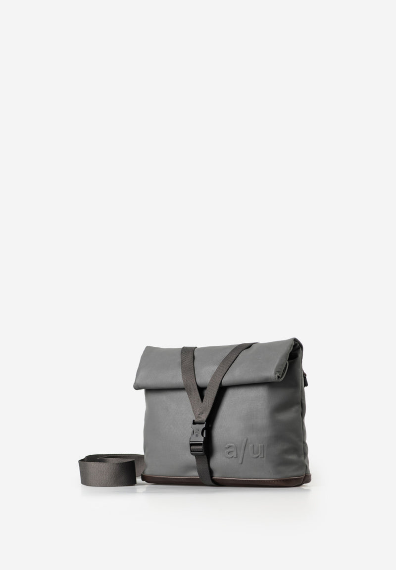 Aunts & Uncles Yao Überschlagtasche