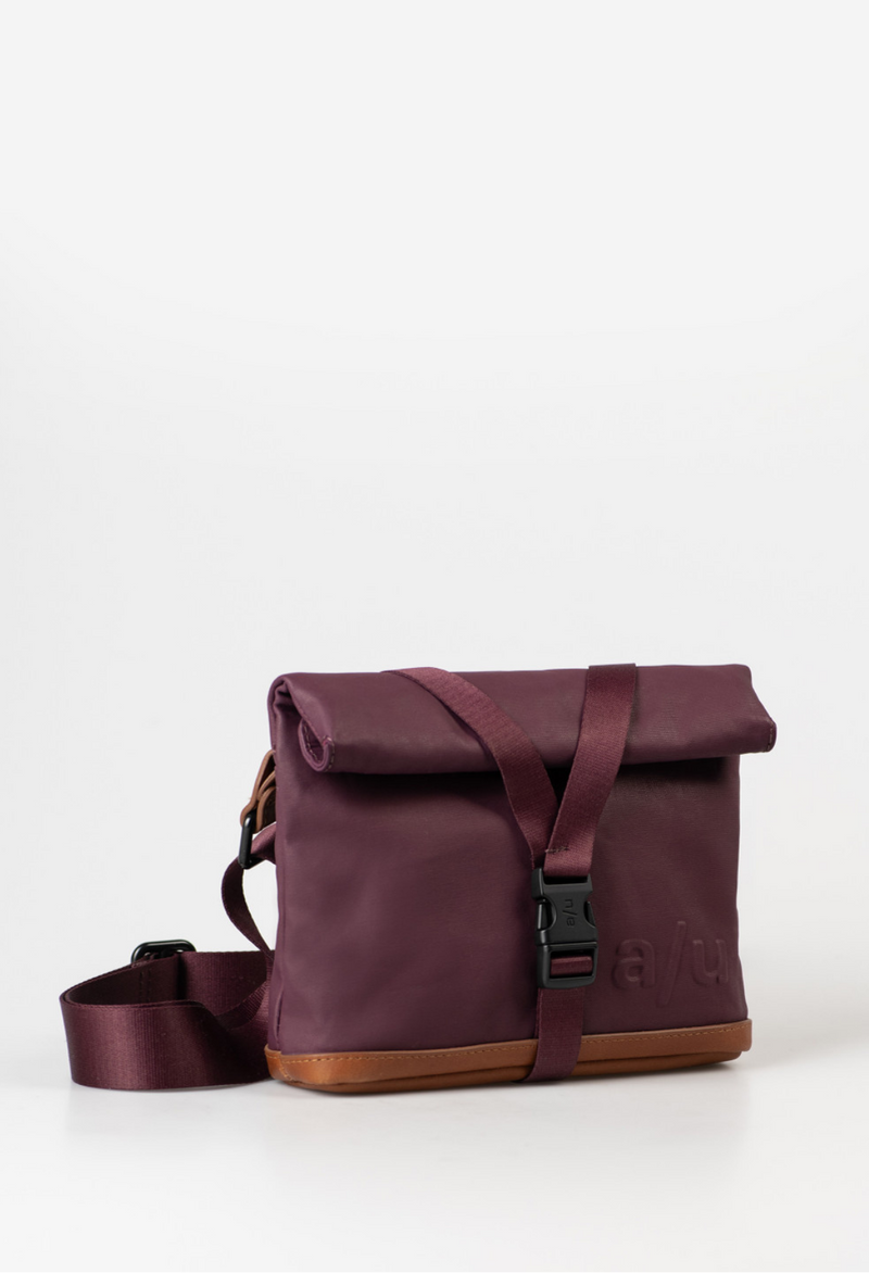 Aunts & Uncles Tsu Gürteltasche