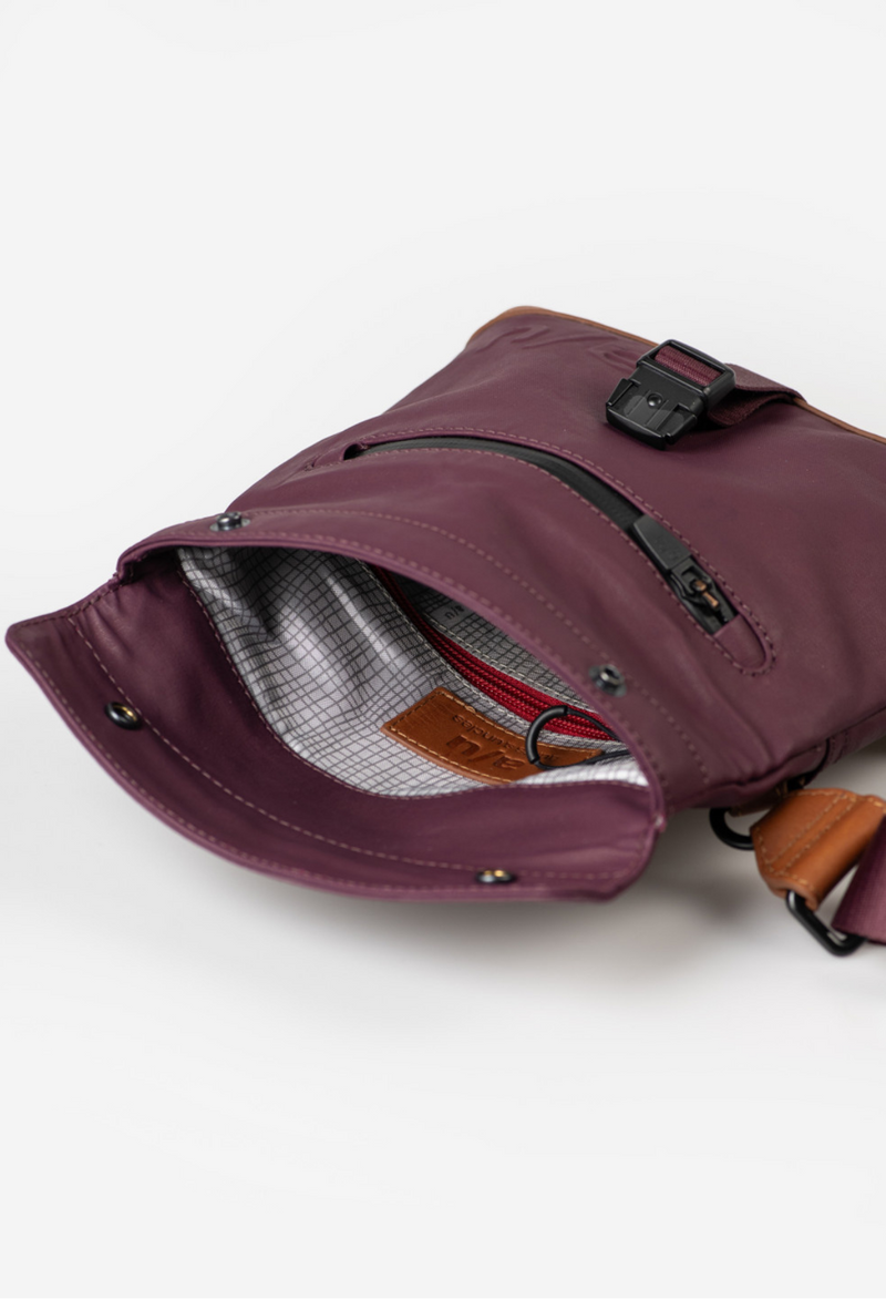 Aunts & Uncles Tsu Gürteltasche