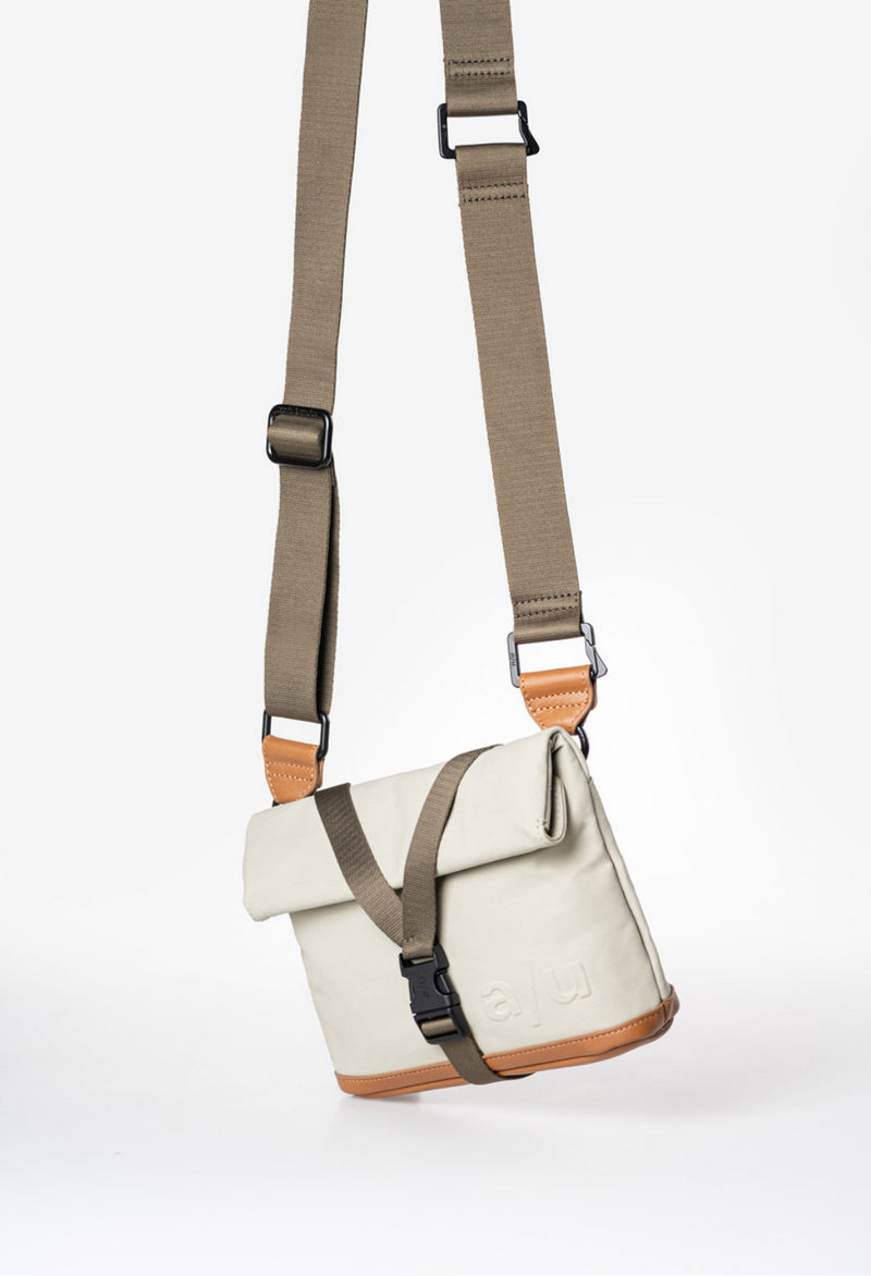 Aunts & Uncles Tsu Gürteltasche