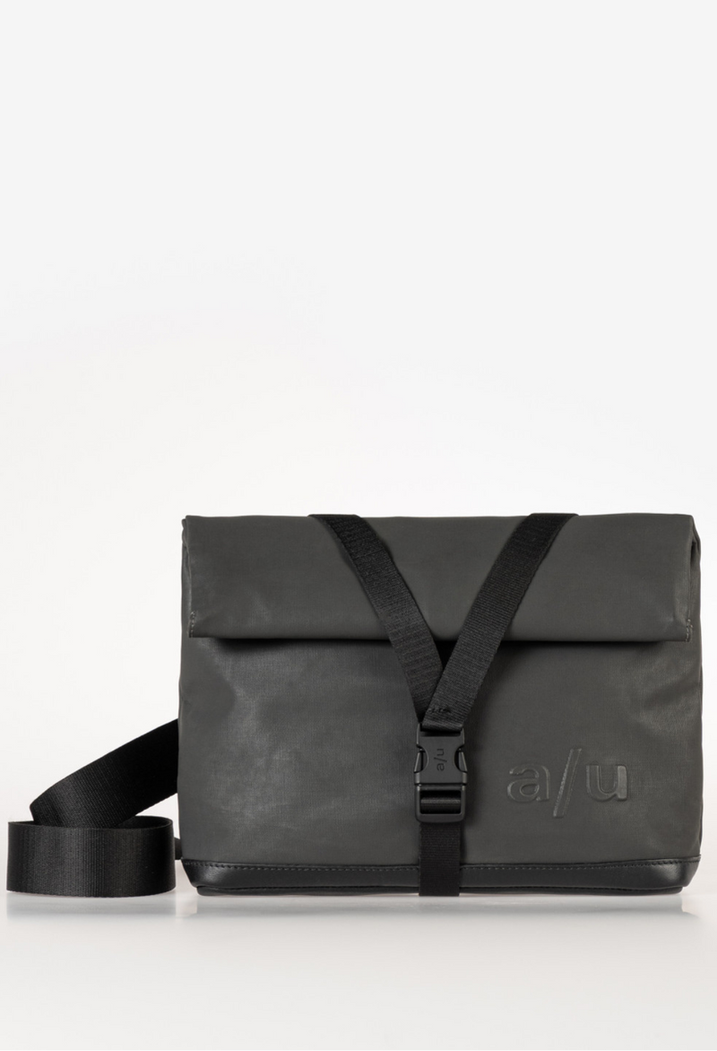 Aunts & Uncles Yao Überschlagtasche
