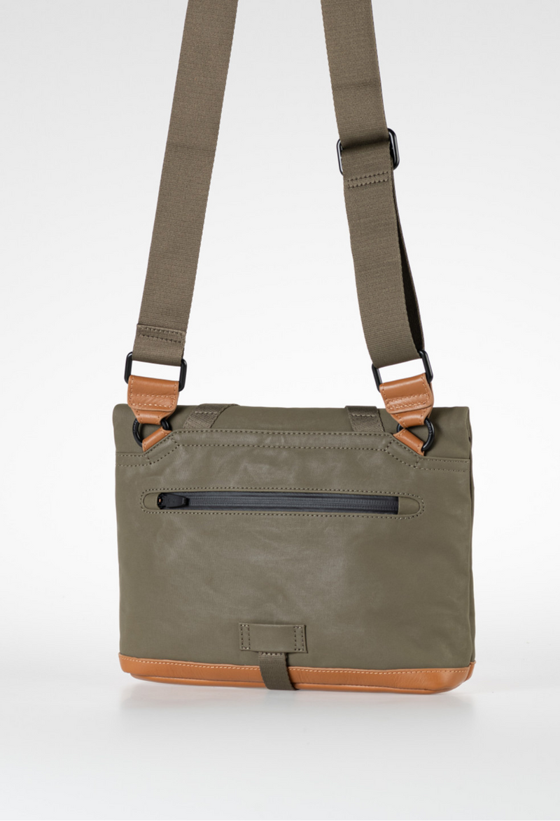Aunts & Uncles Yao Überschlagtasche
