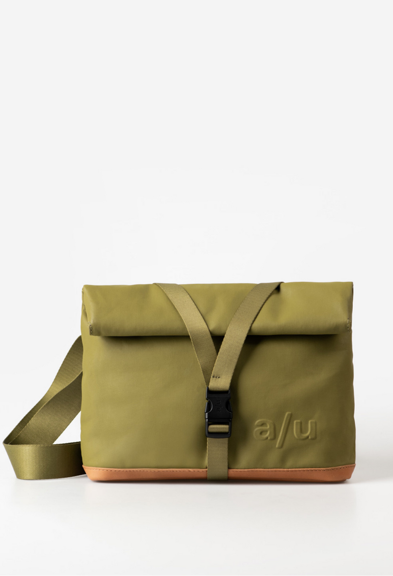 Aunts & Uncles Yao Überschlagtasche