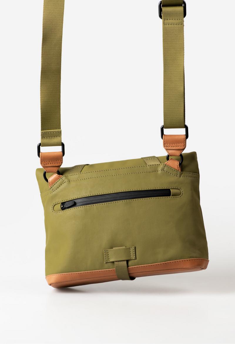 Aunts & Uncles Yao Überschlagtasche