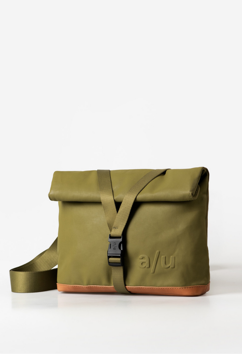 Aunts & Uncles Yao Überschlagtasche