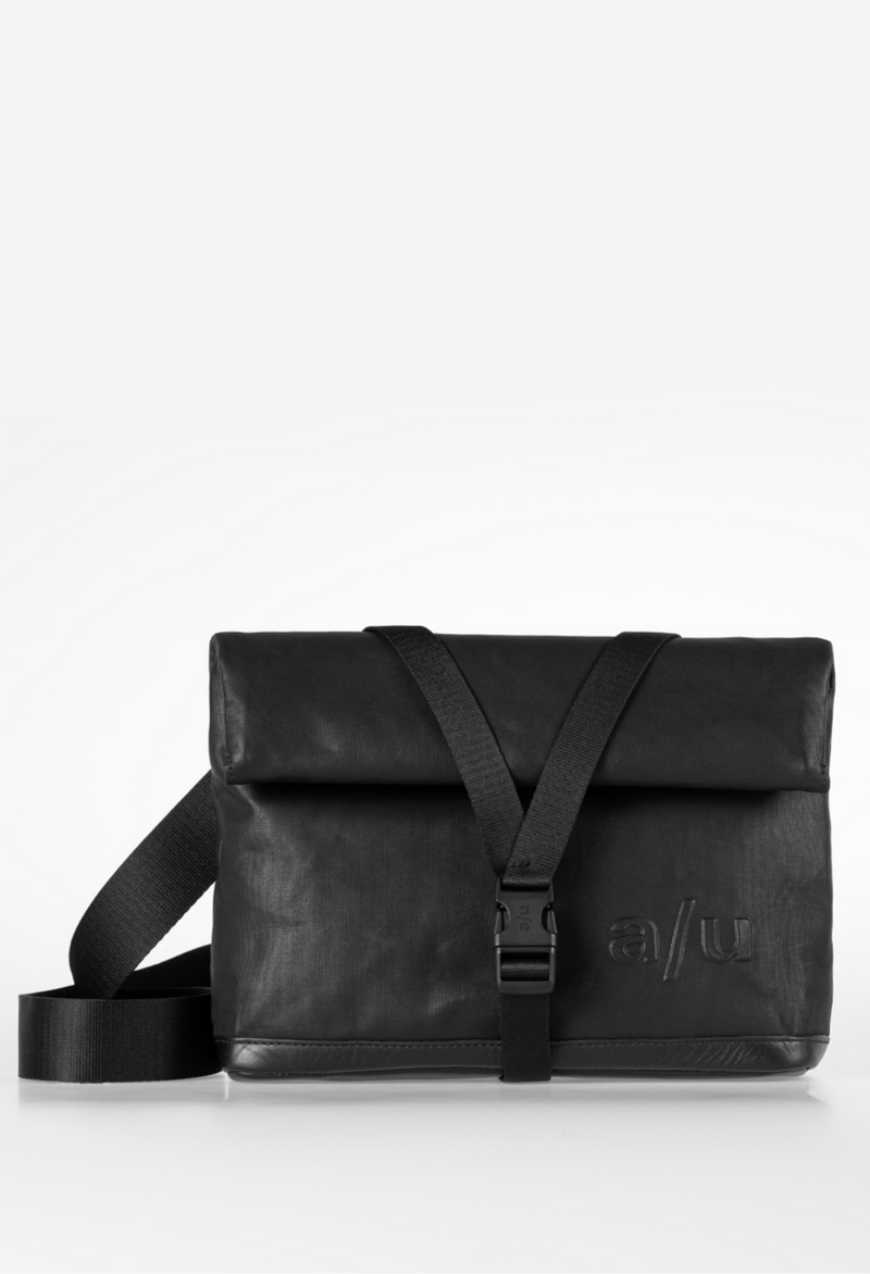 Aunts & Uncles Yao Überschlagtasche