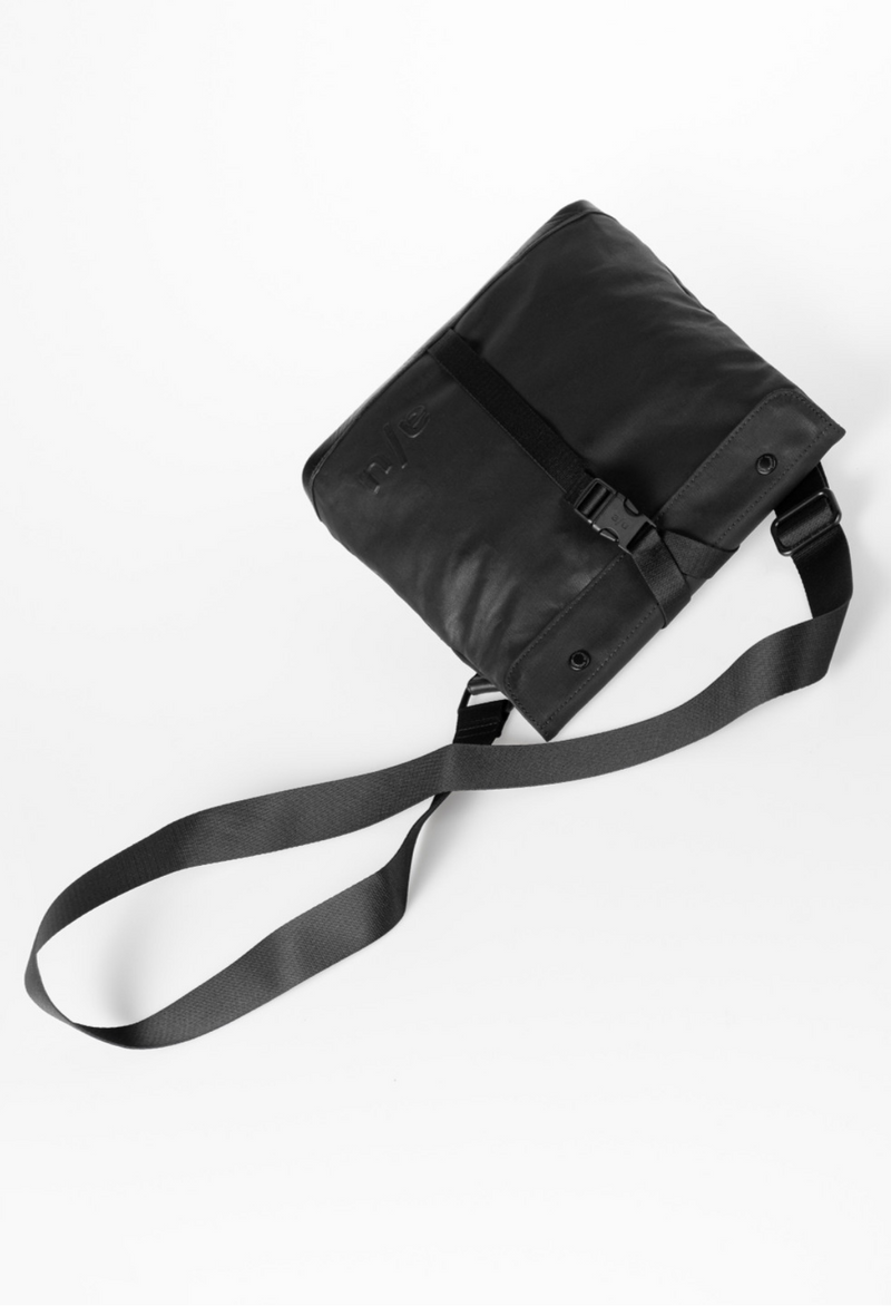 Aunts & Uncles Yao Überschlagtasche