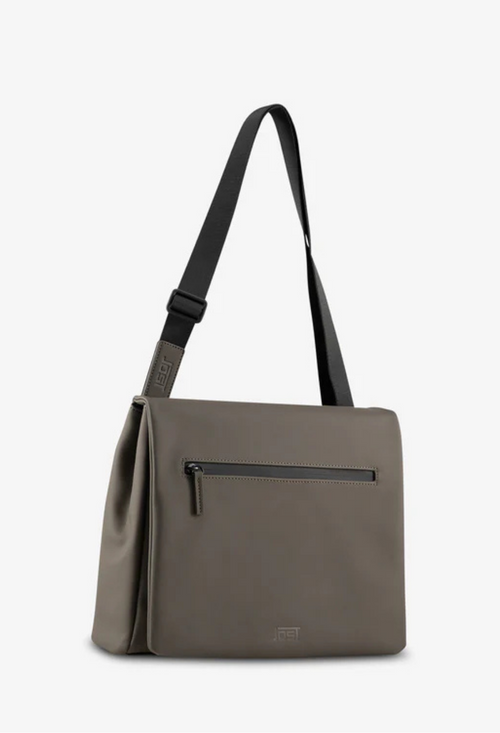 Olive / M