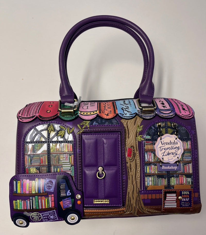 Vendula London Travelling Library Bookshop Speedy Bowler