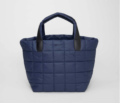 Blau / M
