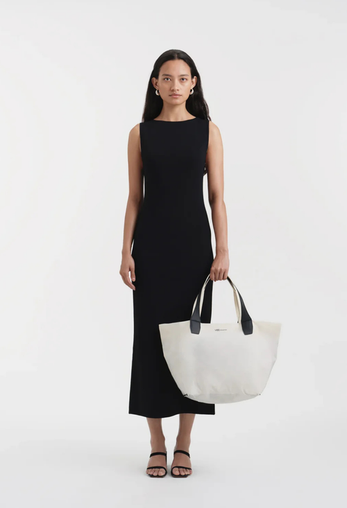 White / M