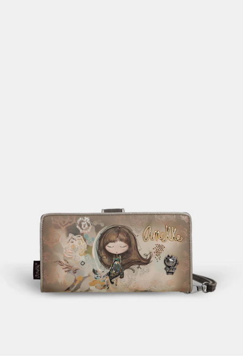 Braun mit Muster / L