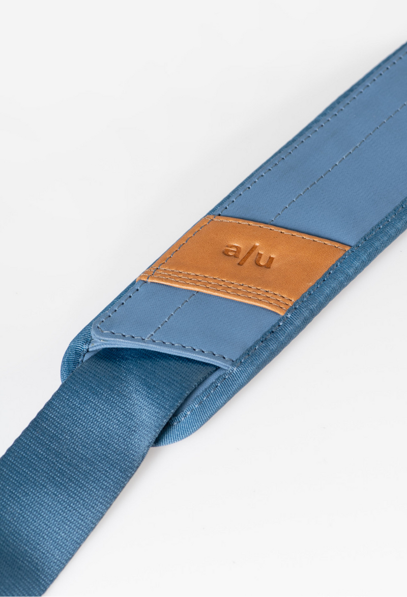 Aunts & Uncles Sendai Umhängetasche