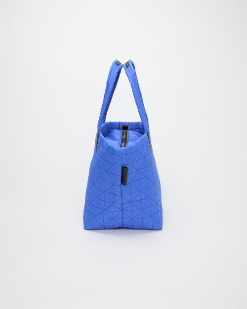 Blau / M